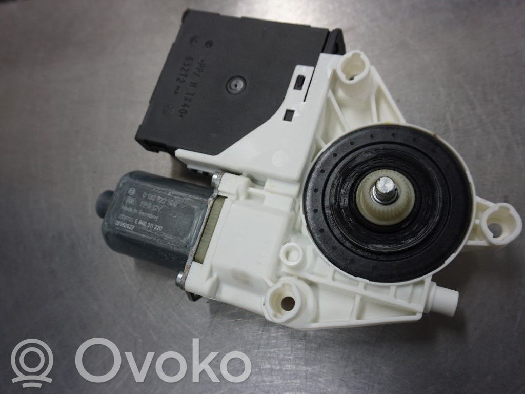 Volkswagen Caddy Silnik regulatora szyby drzwi przednich 