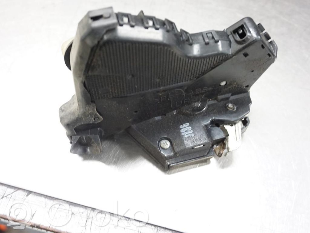 Toyota Corolla E120 E130 Front door lock 