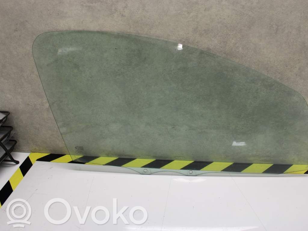 Toyota Aygo AB10 Front door window glass four-door 