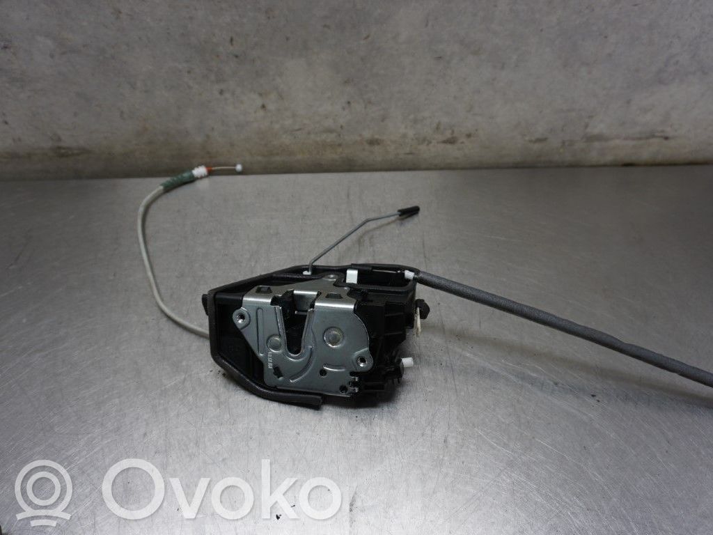 BMW 3 F30 F35 F31 Încuietoare ușă spate 