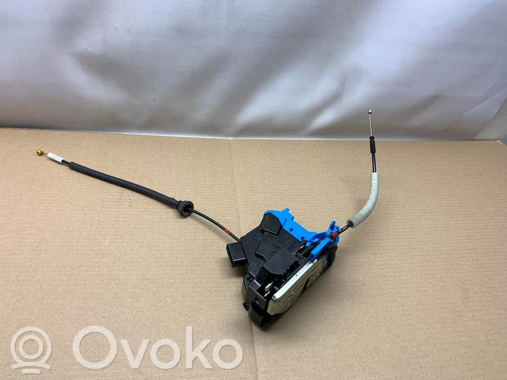 Priekšpusē slēdzene   81410A2100,140816