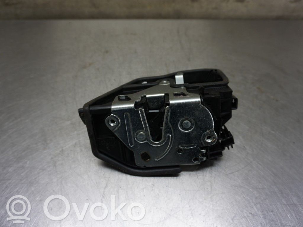 BMW 5 F10 F11 Încuietoare ușă spate 