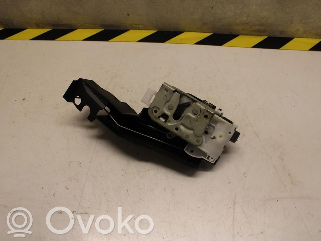 Ford Mondeo Mk III Serratura portiera anteriore 