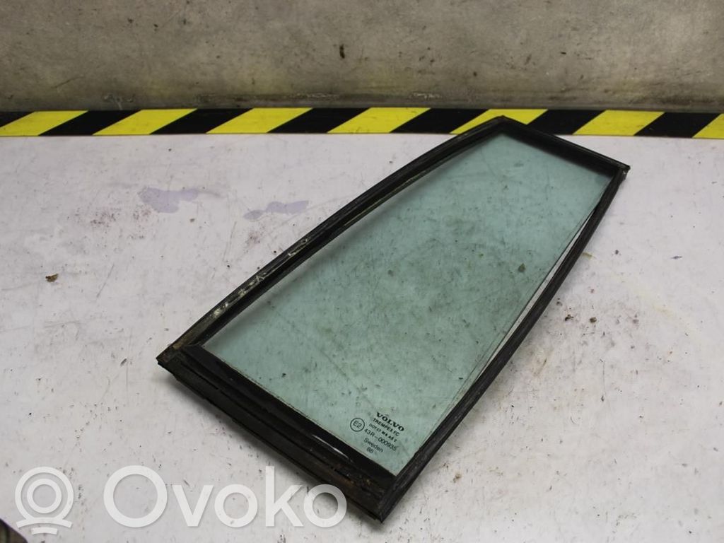 Volvo 740 Ventanilla de ventilación de la puerta trasera 