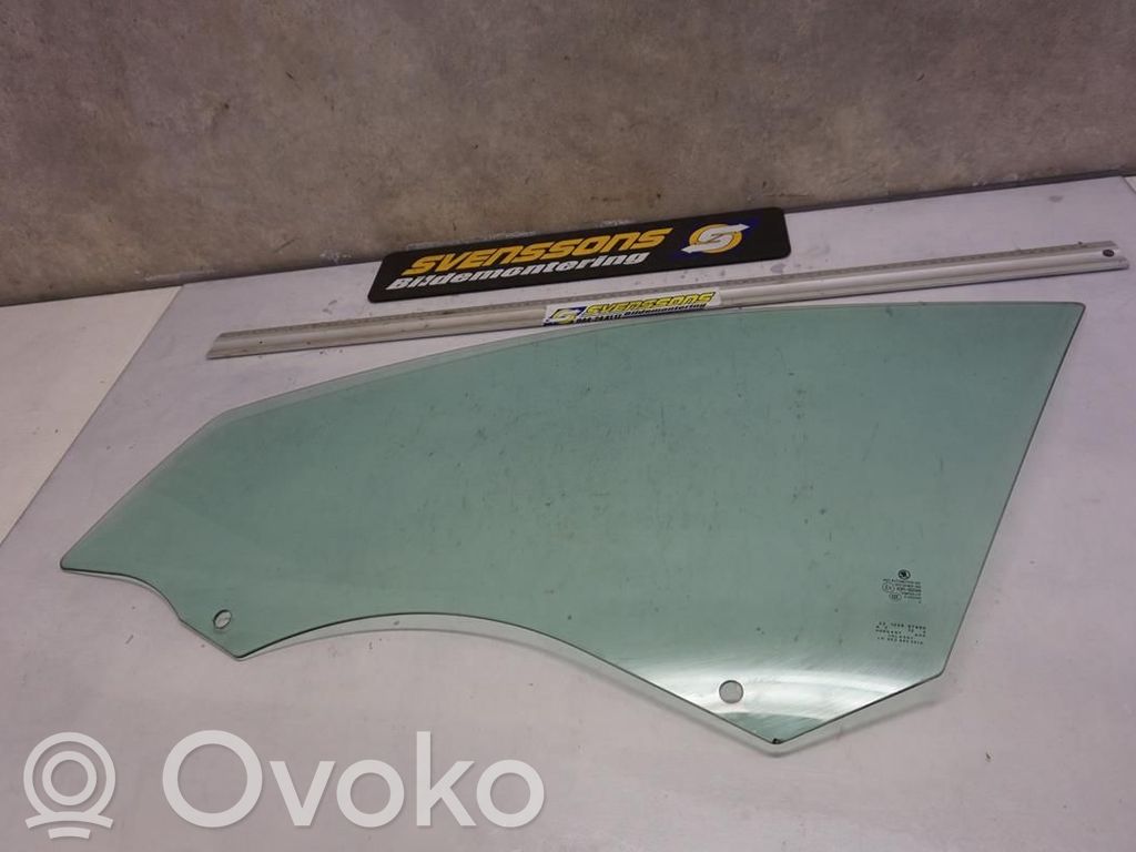 Skoda Octavia Mk3 (5E) priekšējo durvju stikls (četrdurvju mašīnai) 