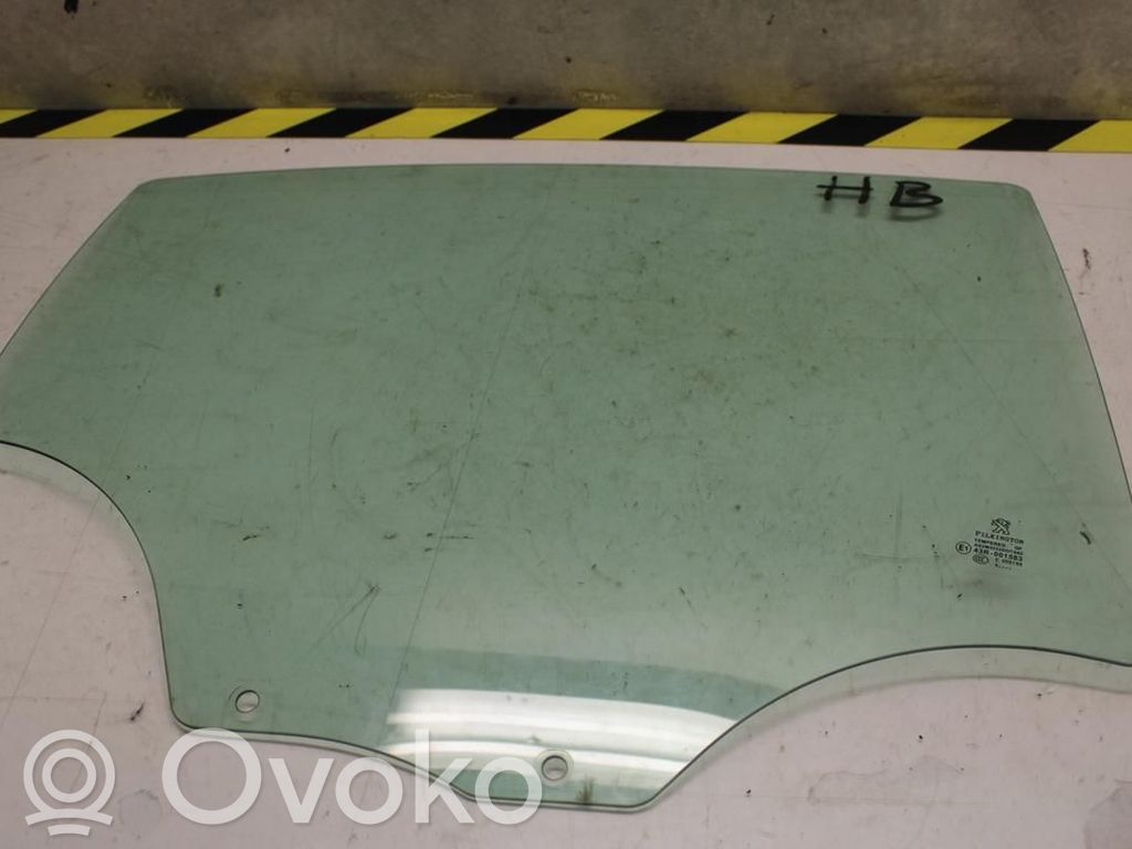 Peugeot 208 I Geam ușă spate 