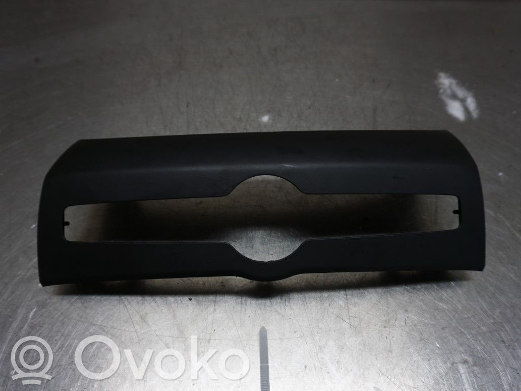 Volvo XC90 Verkleidung Radio / Navigation 