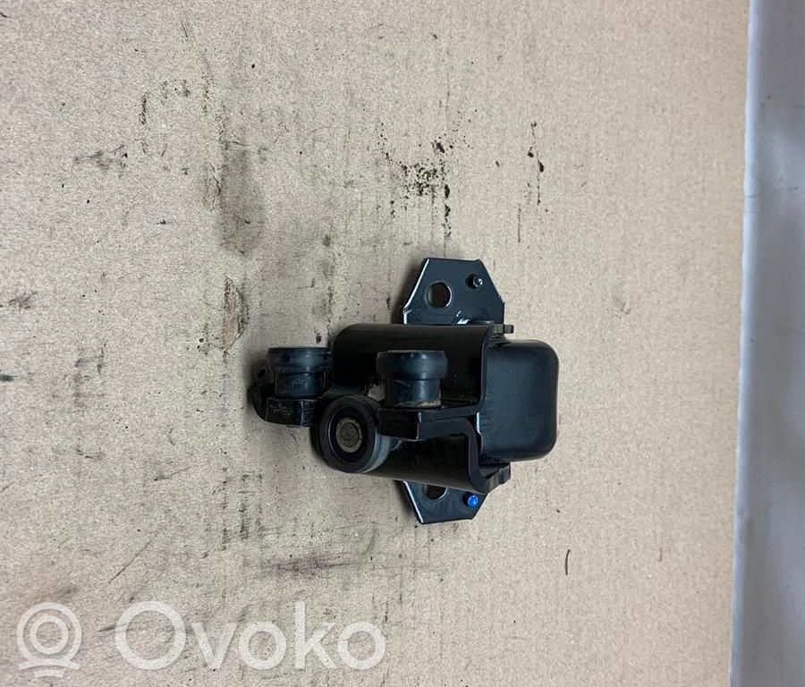 Peugeot Partner Sliding door upper roller guide/hinge 