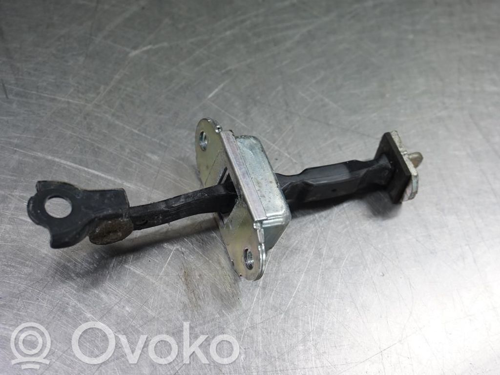 Nissan Navara D40 Etuoven pidätin 