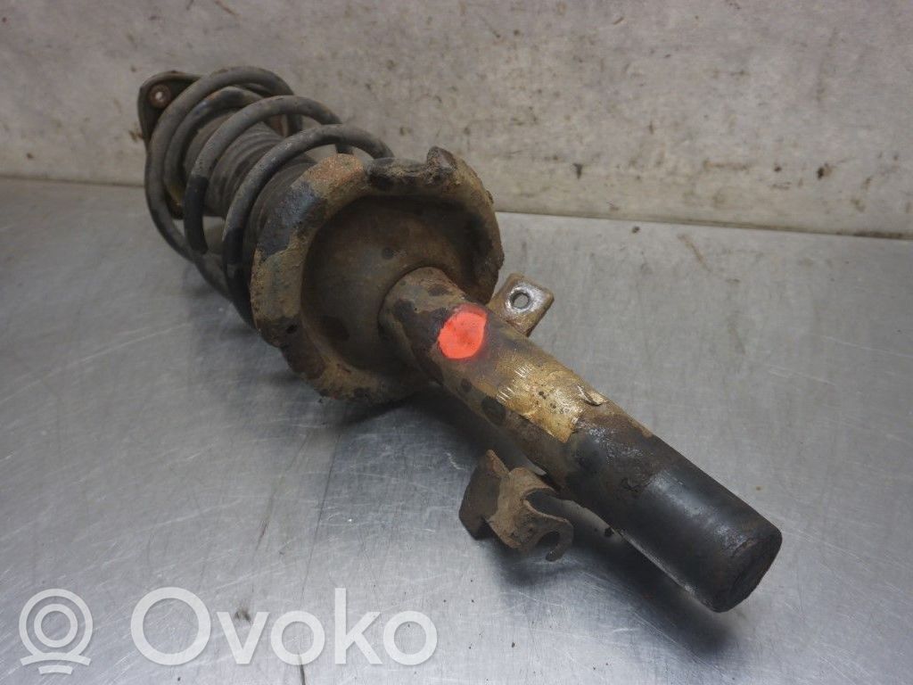 Volvo V50 Ansamblu amortizor cu arc față 