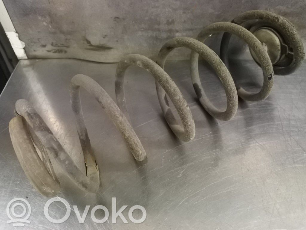 Peugeot 307 Sprężyna tylna 