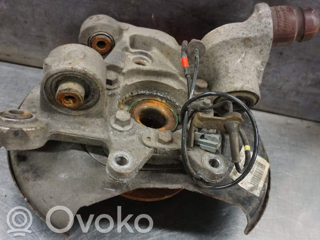 Volvo V70 Priekinė stebulė 