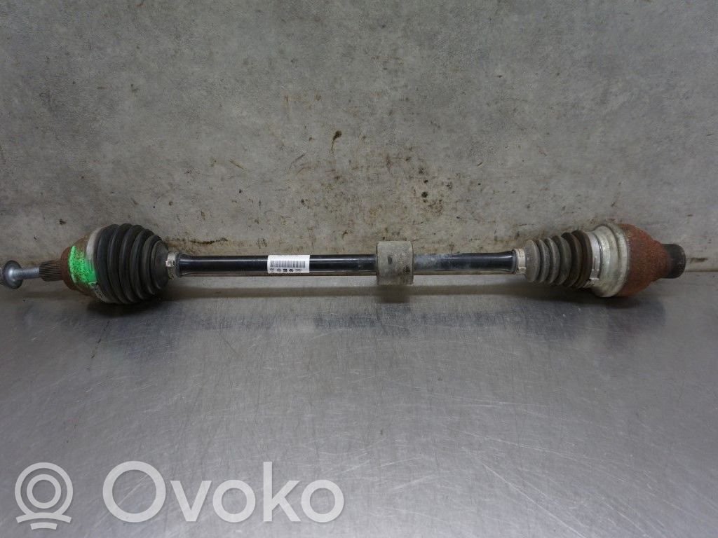Volkswagen PASSAT B8 Półoś przednia 
