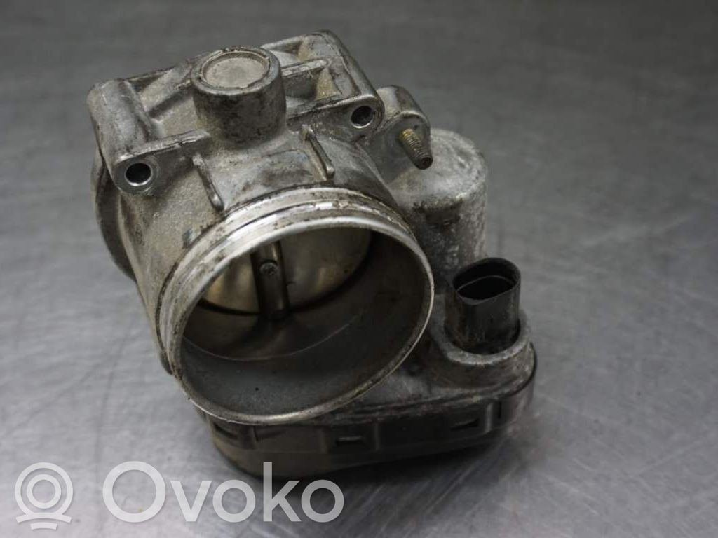 BMW 5 E39 Droselinė sklendė 