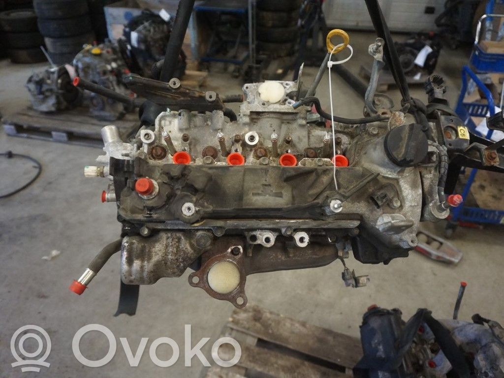 Toyota Auris E180 Двигатель 
