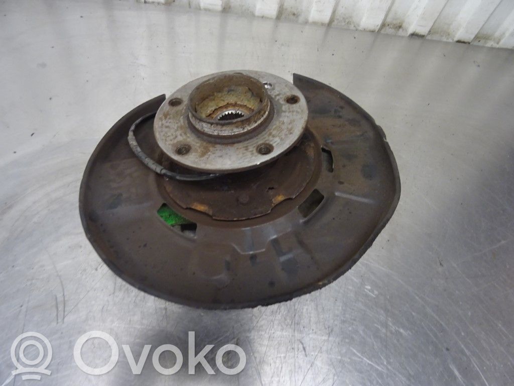 Front wheel hub   33326774810,168155