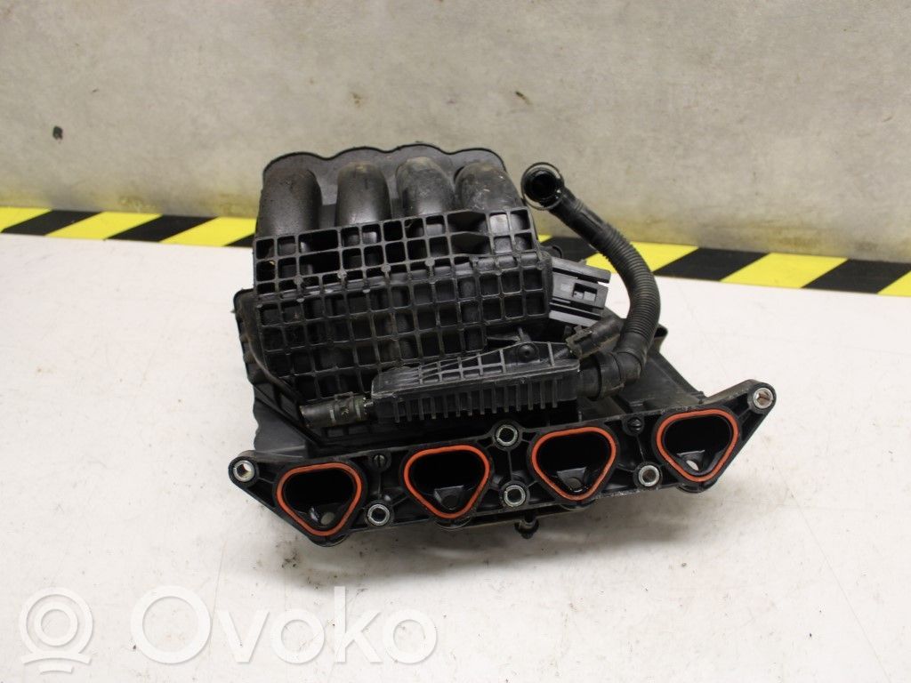 Volkswagen Caddy Ieplūdes kolektors 