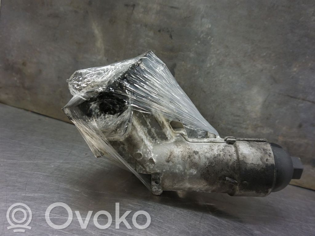 BMW 5 E60 E61 Eļļas filtra turētājs / dzesētājs 