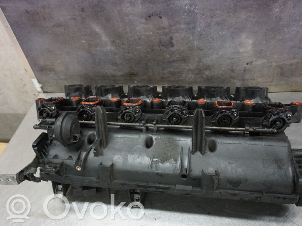 BMW 5 E60 E61 Intake manifold 