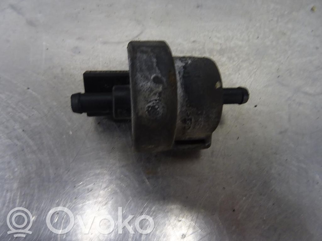 Volkswagen Tiguan Supapă vacuum 