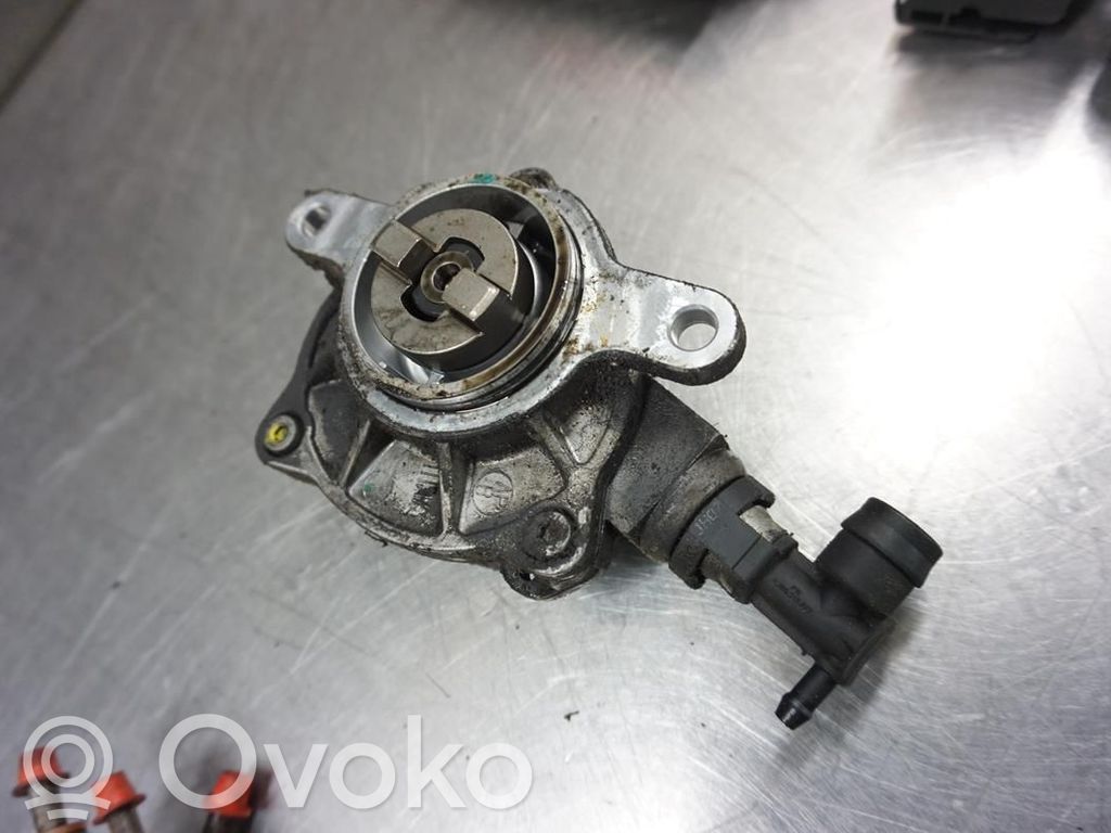 Nissan Interstar Alipainepumppu 