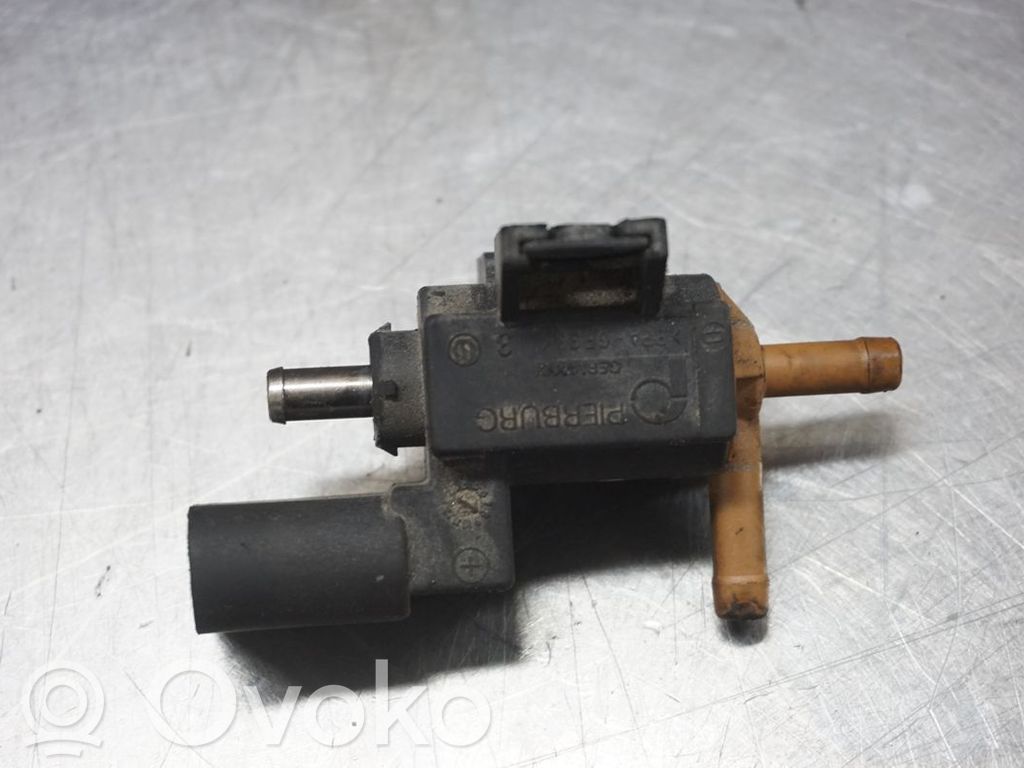 Volkswagen PASSAT B6 Vacuum valve 
