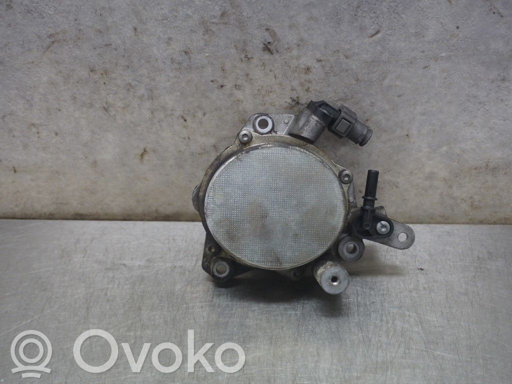 Vacuum pump   456580,174854