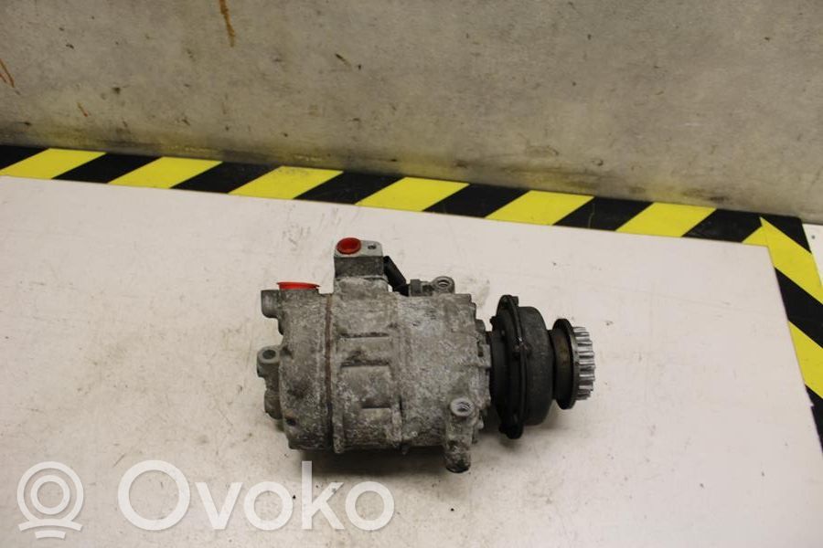 Volkswagen Transporter - Caravelle T5 Kompresor / Sprężarka klimatyzacji A/C 
