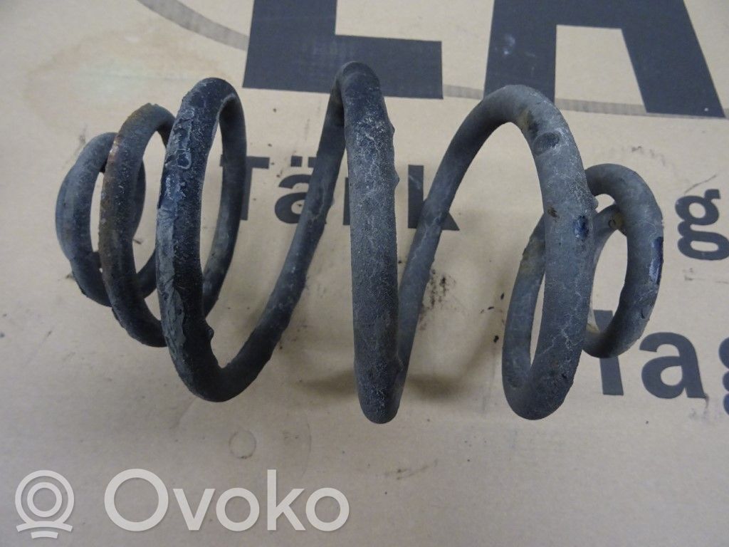 Opel Corsa B Sprężyna tylna 