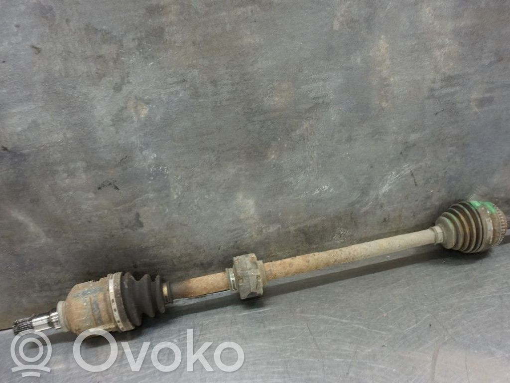 Toyota Corolla E120 E130 Передняя полуось 