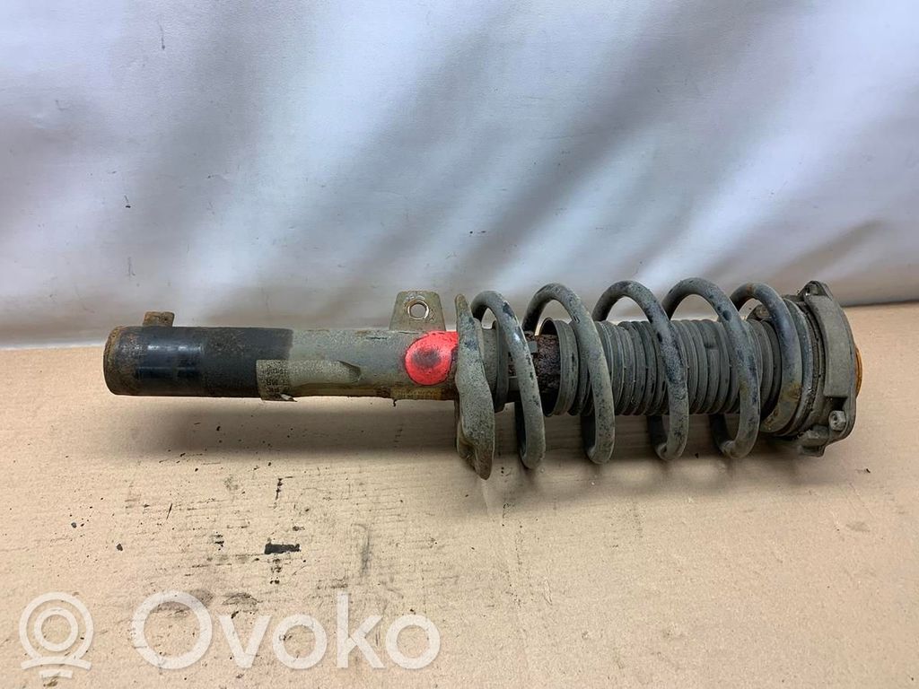 Volkswagen Touran II Amortyzator osi przedniej ze sprężyną 