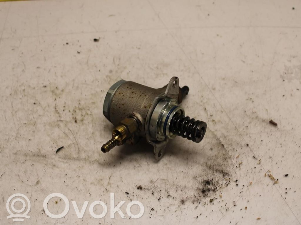 Volkswagen PASSAT B6 Mechaniczna pompa paliwa 