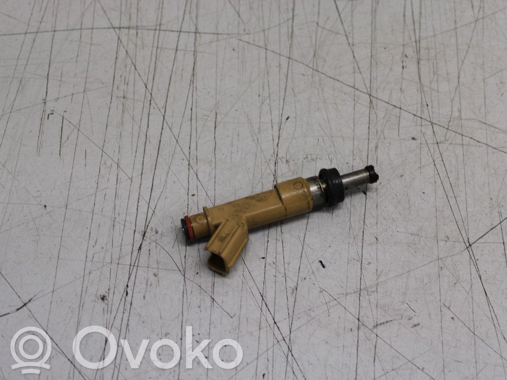 Toyota Auris E180 Inyector de combustible 