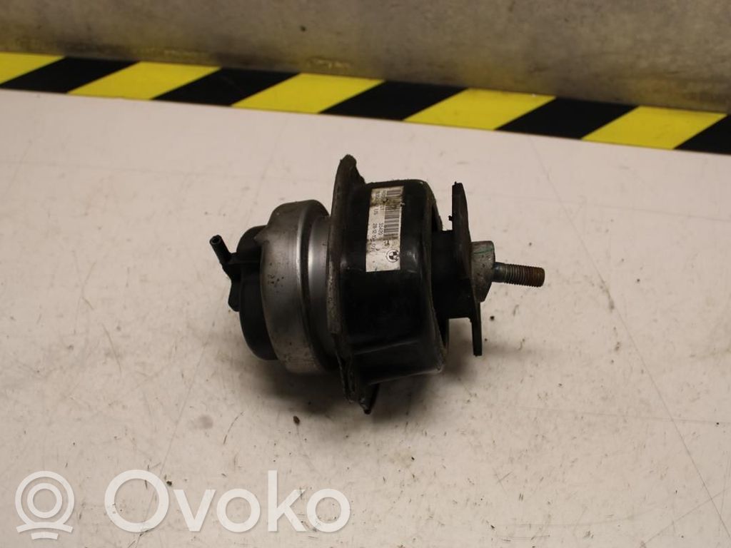 BMW X5 E70 Engine mount bracket 