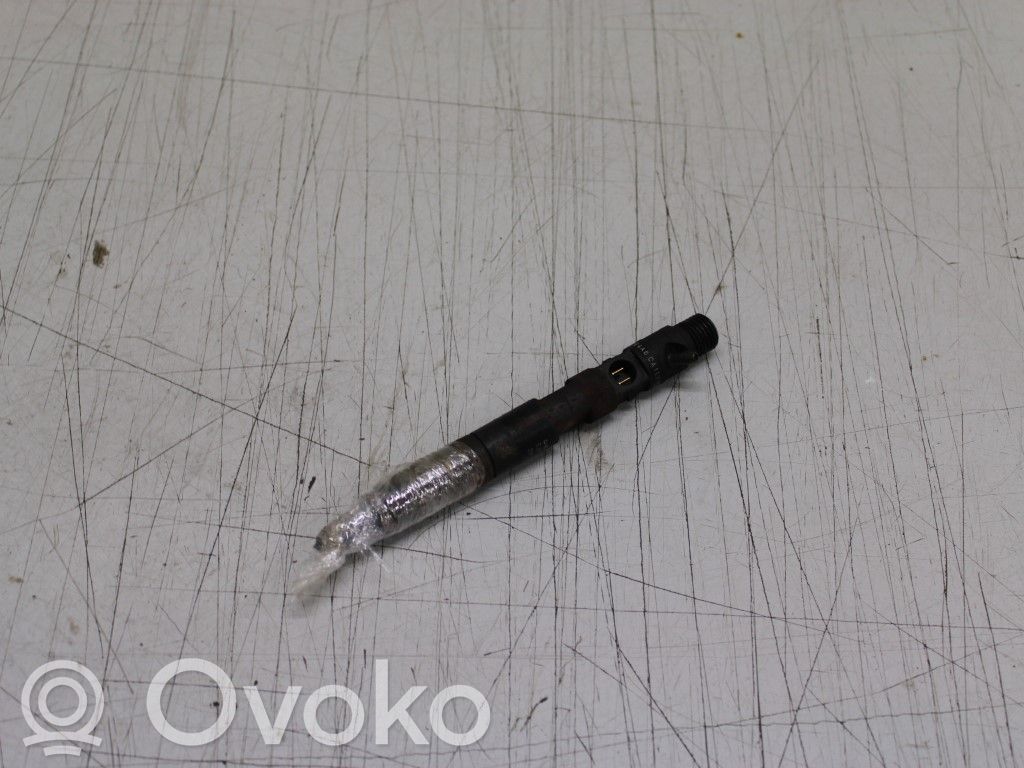 Inyector de combustible   1660000Q0J,N009443