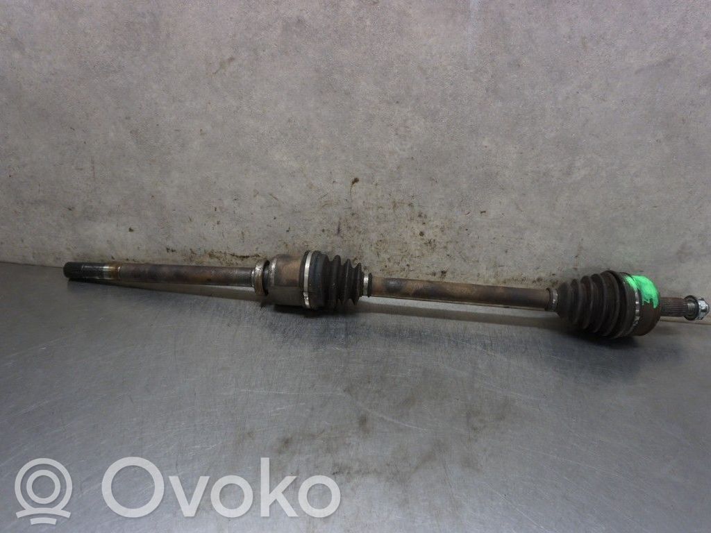Nissan NV400 Etuvetoakseli 