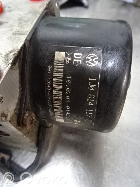 Volkswagen Golf IV ABS Pump 