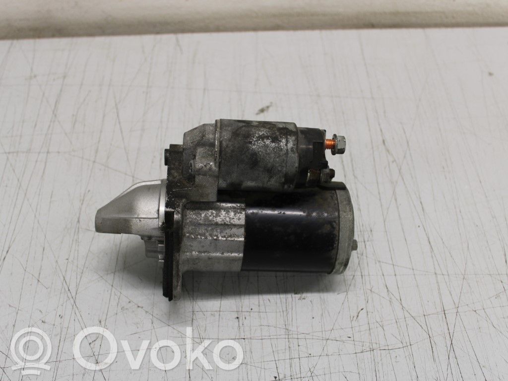 Nissan Note (E12) Starteris 