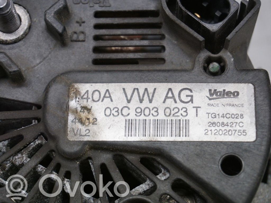 Volkswagen PASSAT B7 Alternator 