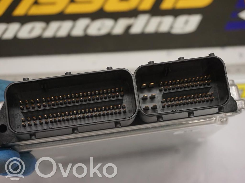 Unité de commande / module d'injection   13618512587,185644