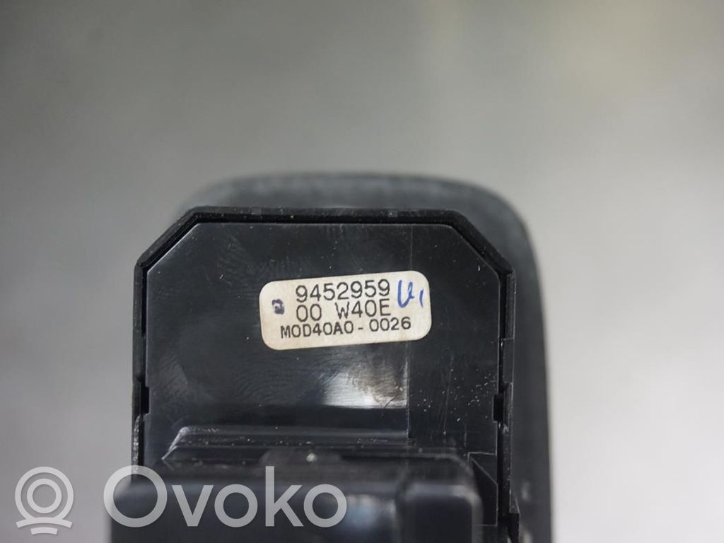 Volvo V70 Electric window control switch 
