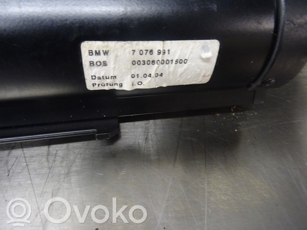 BMW 5 E60 E61 Užuolaida (štorkė) 