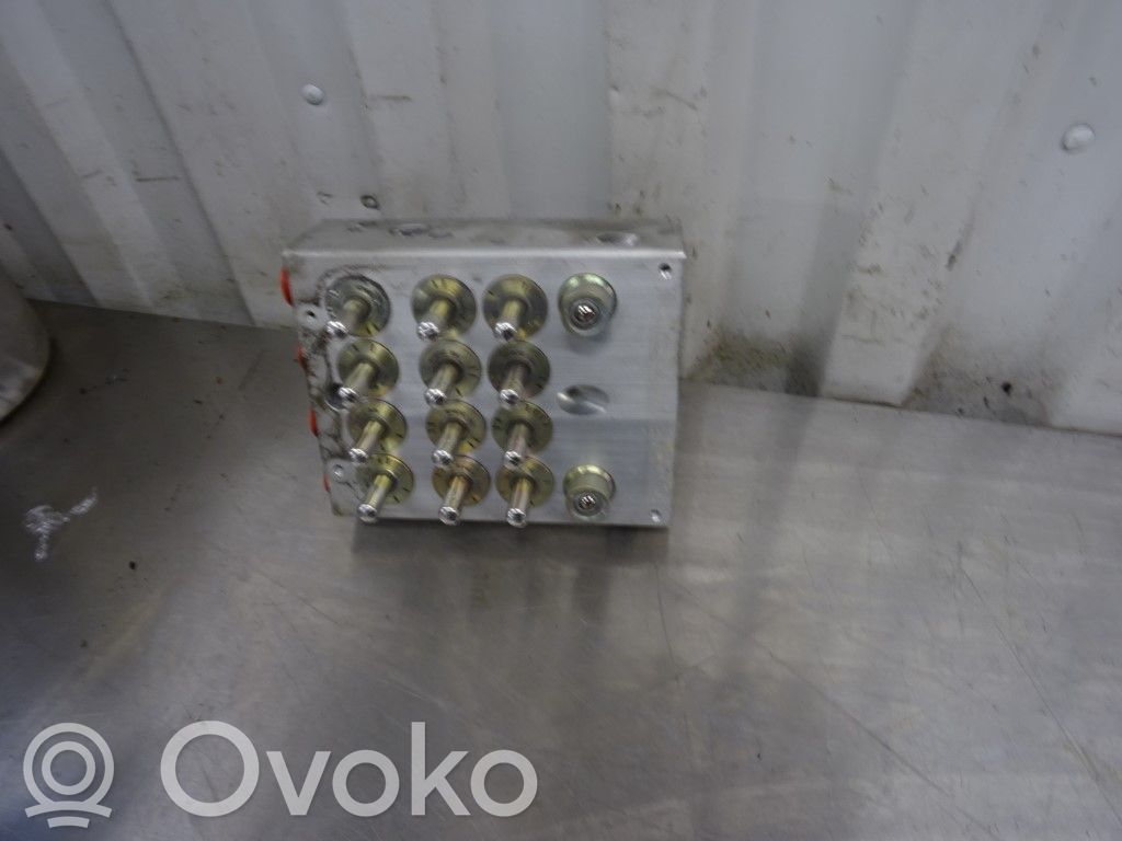 Volvo S80 ABS Pump 