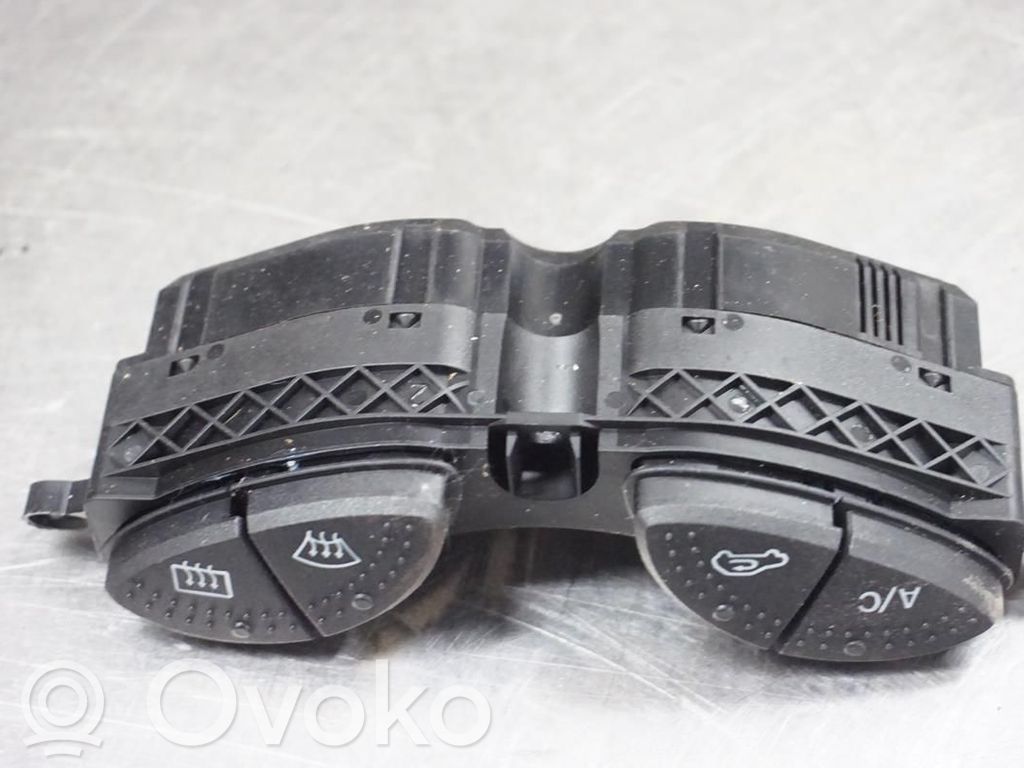 Ford Focus Multifunctional control switch/knob 