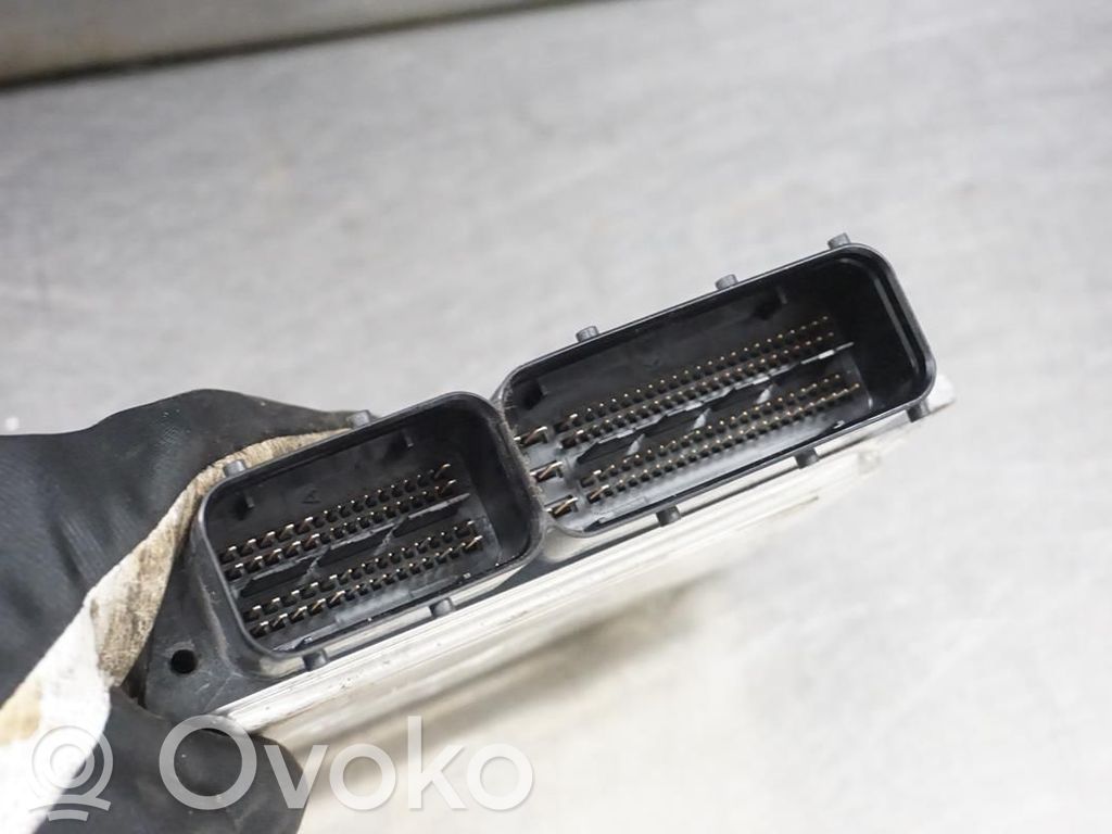 Volkswagen Golf VI Injection control unit/module 