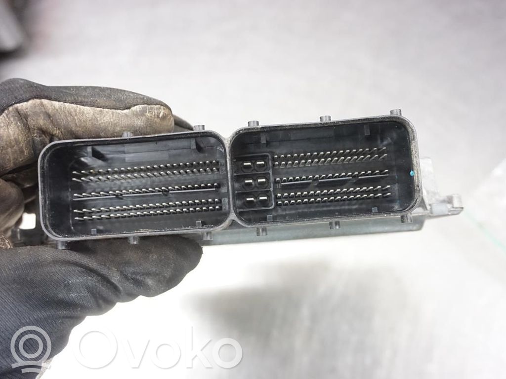 Volkswagen PASSAT B8 Injection control unit/module 