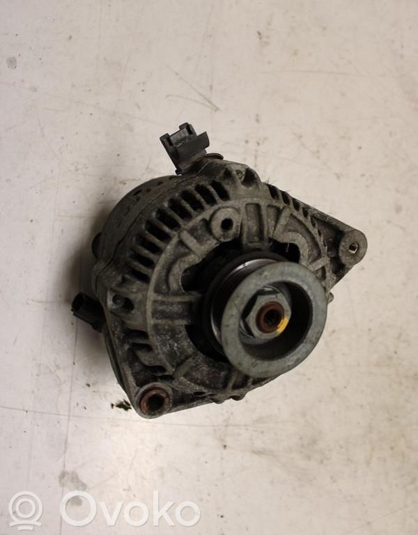 Toyota Carina T190 Generator/alternator 
