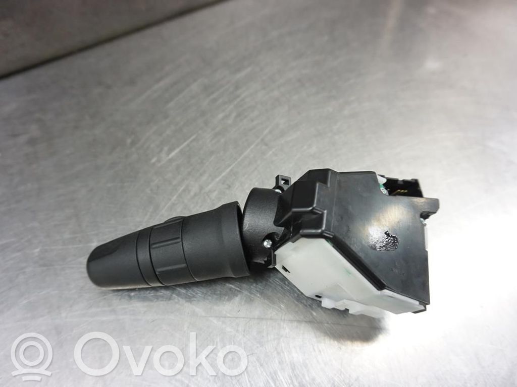 Nissan Note (E11) Wiper control stalk 