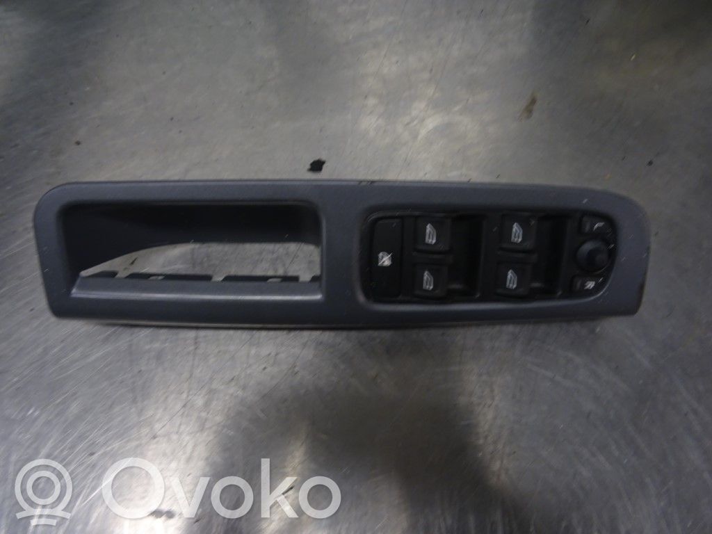 Volvo V50 Electric window control switch 