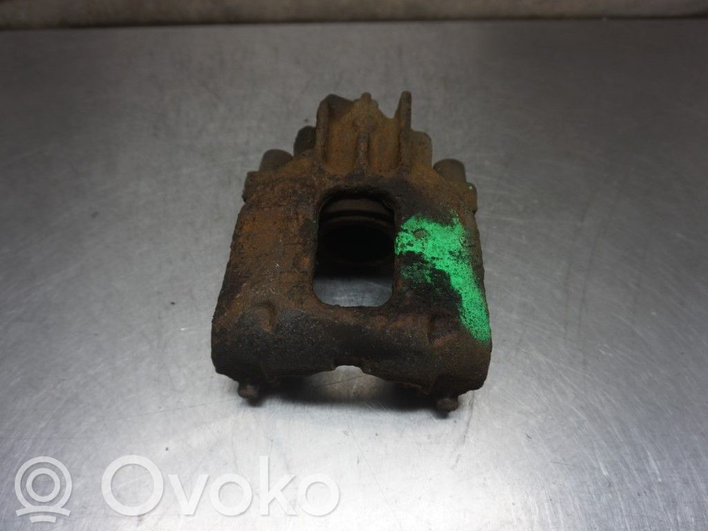 Ford Focus Zacisk hamulcowy przedni 